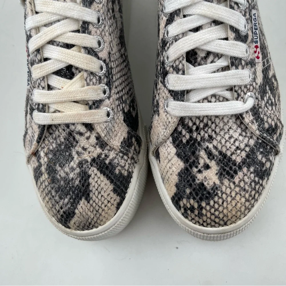 Superga Women’s 2790- Size 8.5 -Platform Snakeprint Lace-Up Fabric Sneaker Shoes